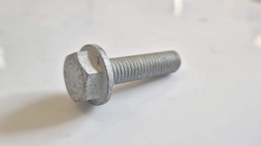 C20LET / C20XE Schraube M10 Zahnrad an Nockenwelle